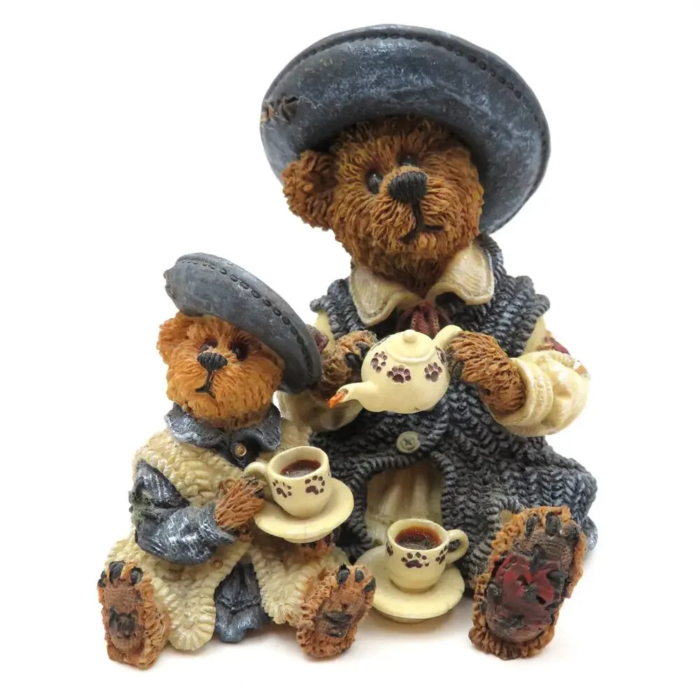 Boyd's Bears Catherine and Caitlin Berriweather Special FOB 2000 Fine Cup of Tea